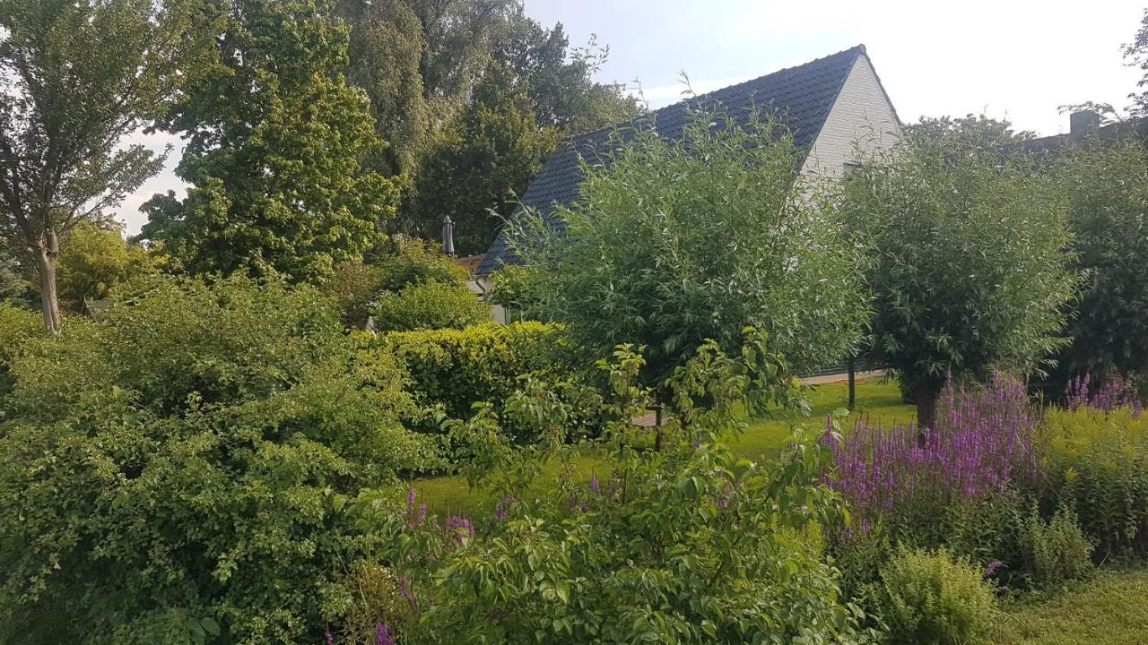Zonnig Appartement Maasbommel. エクステリア 写真